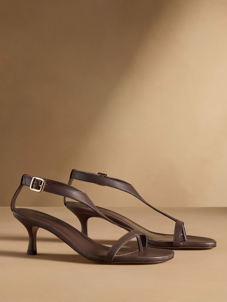 Russell & Bromley Brown Edgebold T-Bar Heeled Sandals - Image 2 of 7 Russell & Bromley Brown Edgebold T-Bar Heeled Sandals - Image 2 of 7