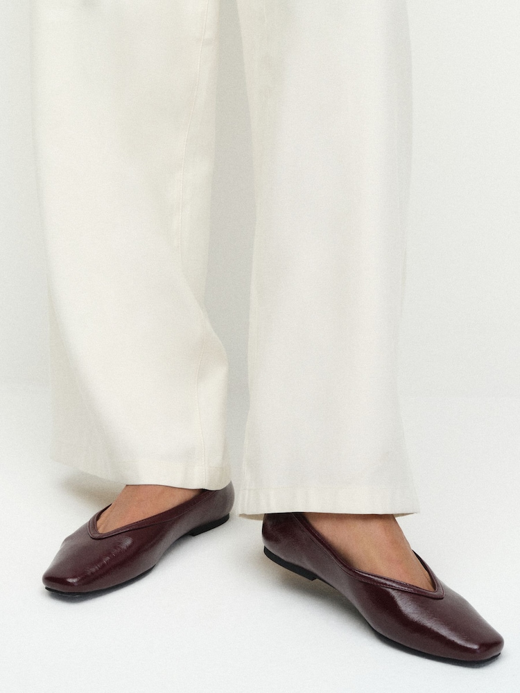 Burgundy Red - The Set Square Toe Ballet Flats - Larawan 2 ng 4