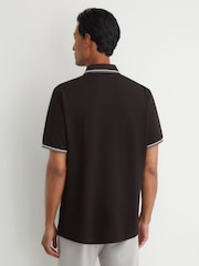 חום - Reiss Vale R-Flex Half-Zip Polo Shirt - תמונה 5 מתוך 7