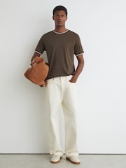 Taupe/Braun - Reiss Ainsley Air-Water Cotton Tipped Tailored-Fit T-Shirt - Bild 3 von 5