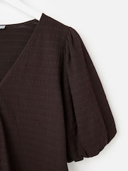 Oliver Bonas Textured Button Up Puff Sleeve Shirt - תמונה 6 מתוך 7