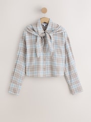 משבצות באפור/כחול - Cropped Flannel Shirt with Neck Scarf - תמונה 1 מתוך 3