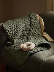 The Little Green Sheep Juniper Dimple Quilt Blanket - Image 4 of 5