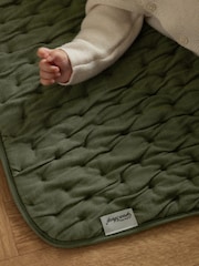 The Little Green Sheep Juniper Dimple Quilt Blanket - Image 5 of 5