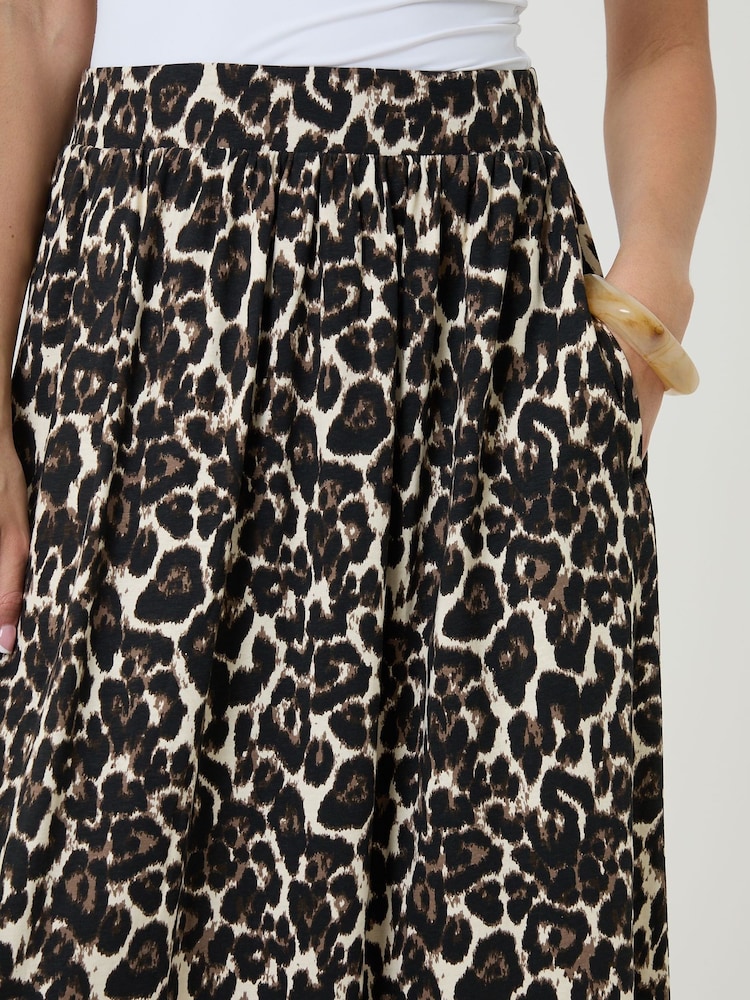 Threadbare Animal Print Jersey A-Line Maxi Skirt - Image 4 of 4