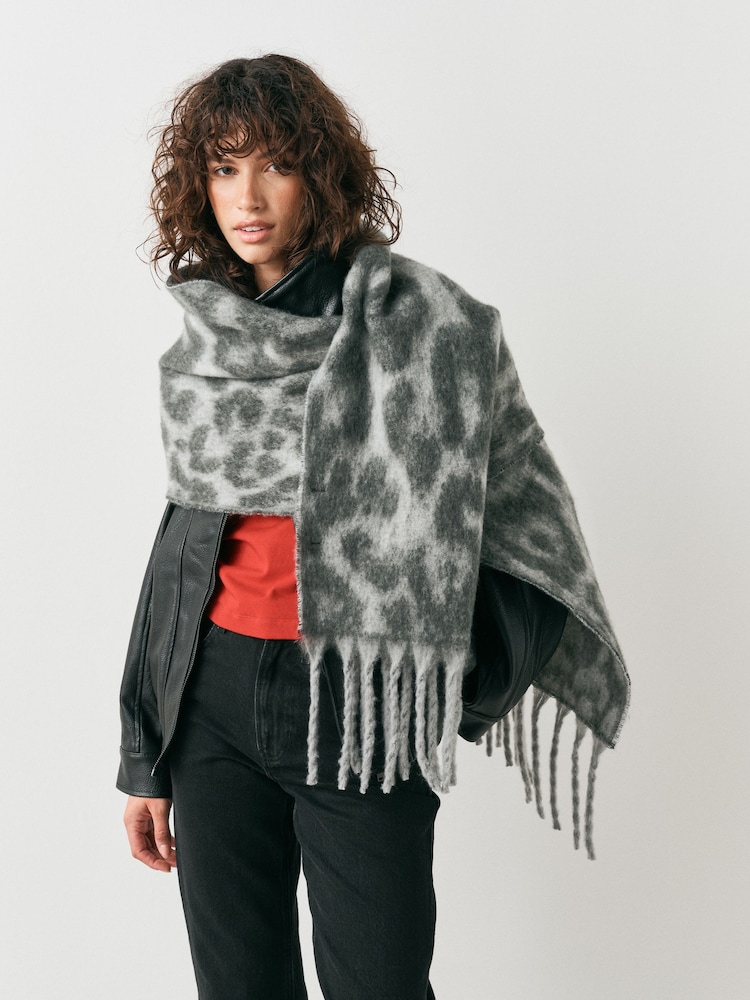 Grey Leopard Heavyweight Blanket Scarf - Image 2 of 7