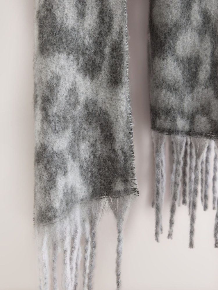 Grey Leopard Heavyweight Blanket Scarf - Image 7 of 7