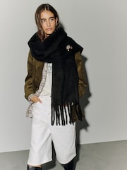 Black Heavyweight Blanket Scarf - Image 5 of 9