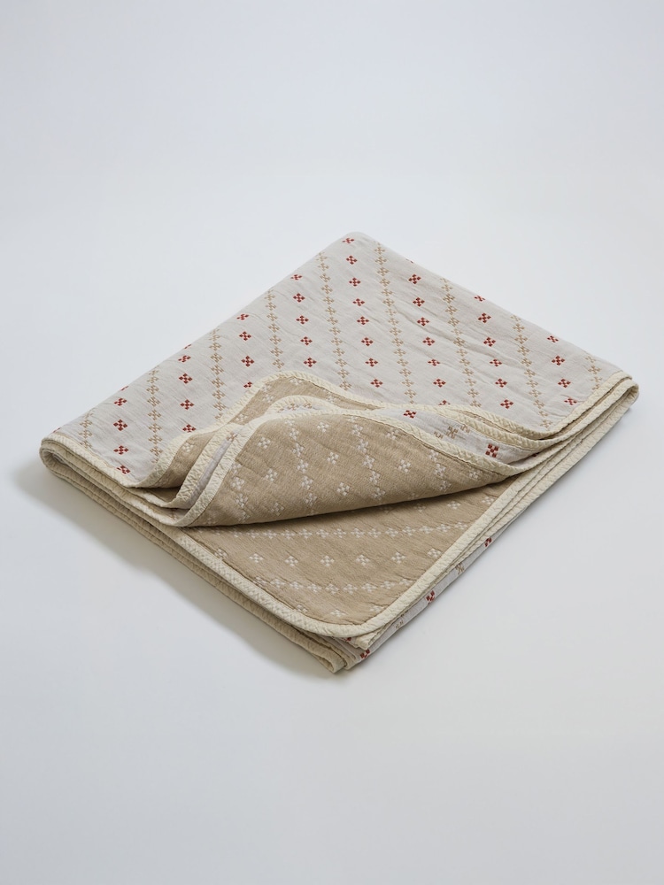 Secret Linen Store Natural Cassie Quilted Throw - Image 5 of 5