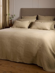 Secret Linen Store Soft Sage Evelyn Quilted Throw - Image 3 of 4