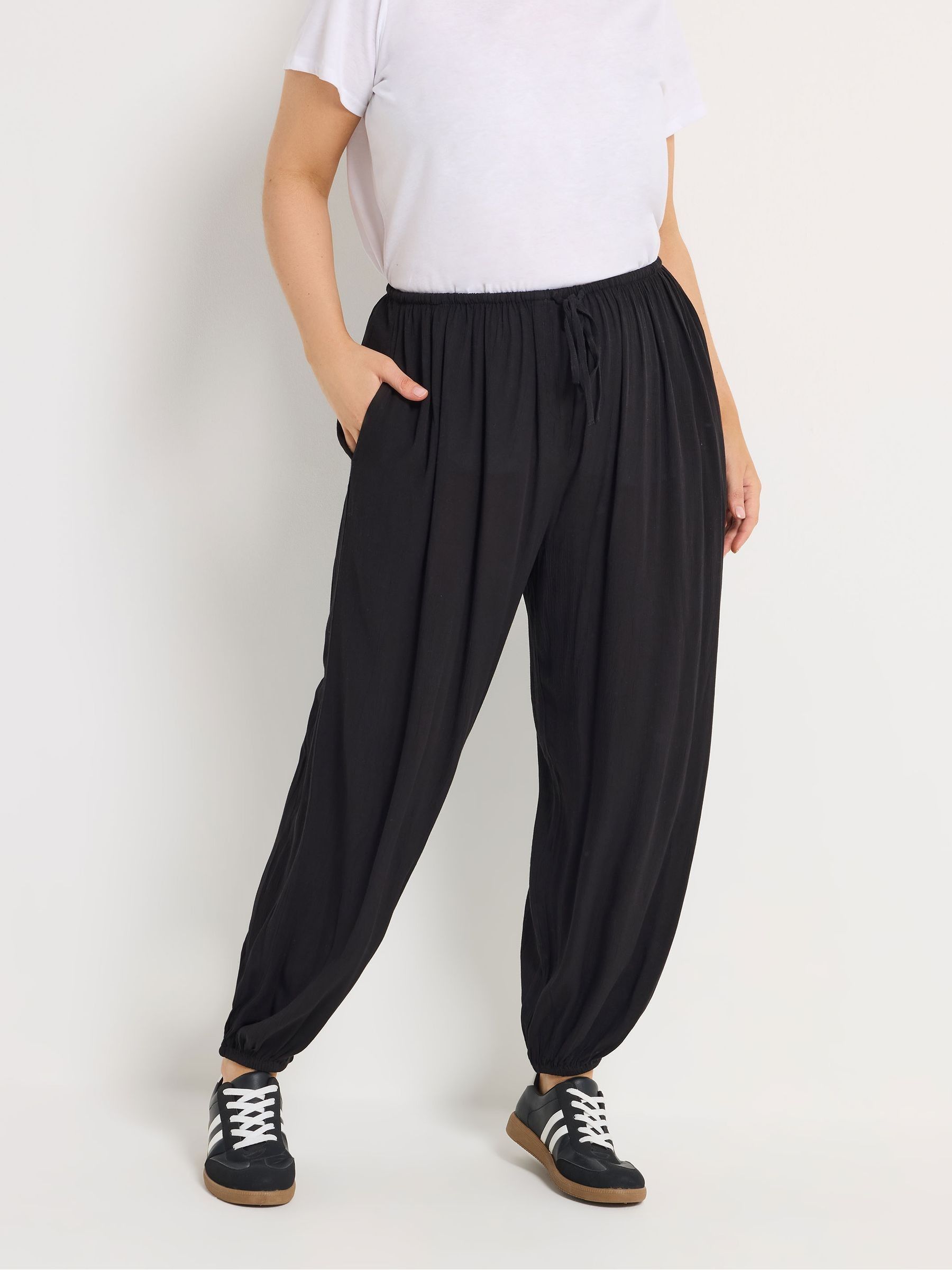 Yours Curve Women's Black Woven Cuffed Balloon Trousers