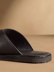 Noir - Russell & Bromley Dalvey Cross Strap Sandals - Image 6 de 7