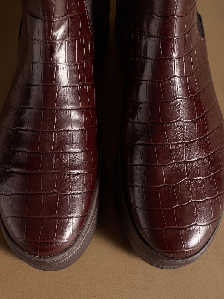 Russell & Bromley Brown Park Way Flatform Chelsea Boots - Image 7 of 7