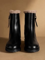 Russell & Bromley Black Lake Size Zip Faux Fur Lined Boots - Image 3 of 7
