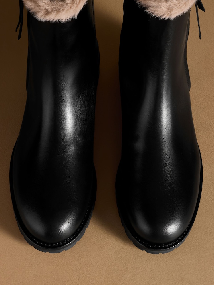 Russell & Bromley Black Lake Size Zip Faux Fur Lined Boots - Image 7 of 7 Russell & Bromley Black Lake Size Zip Faux Fur Lined Boots - Image 7 of 7