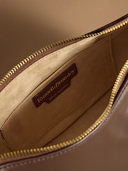 දුඹුරු - Russell & Bromley Sutton Small Oval Shoulder Bag - 5න් 3 වන රූපය