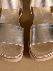 Gold - Russell & Bromley Boston Flatform Sandals - Bild 7 von 7