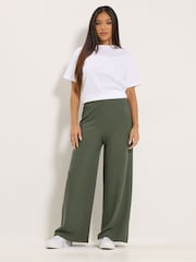 أخضر - بنطلون برِجل واسعة للأحجام الصغيرة من M&Co - Image 2 of 5