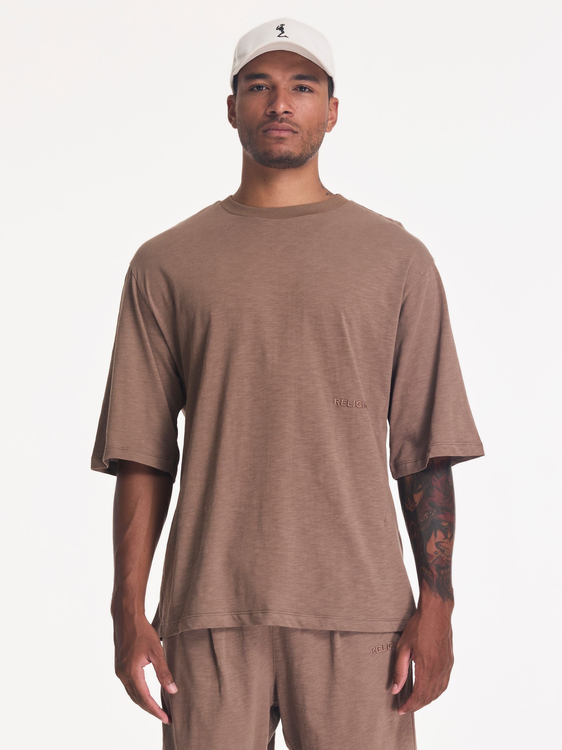 Next：日本 ブラウン - Religion スラブTシャツ from Next Japan