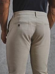 Neutralna boja - Tailored Athlete Muscle Fit Chino Trousers - Slika 7 od 8