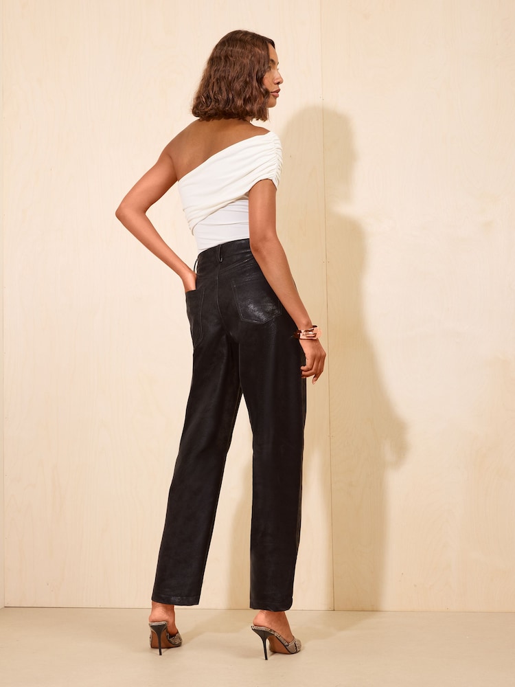 Friends Like These Faux Leather PU Barrel Leg Trousers - Image 5 de 5