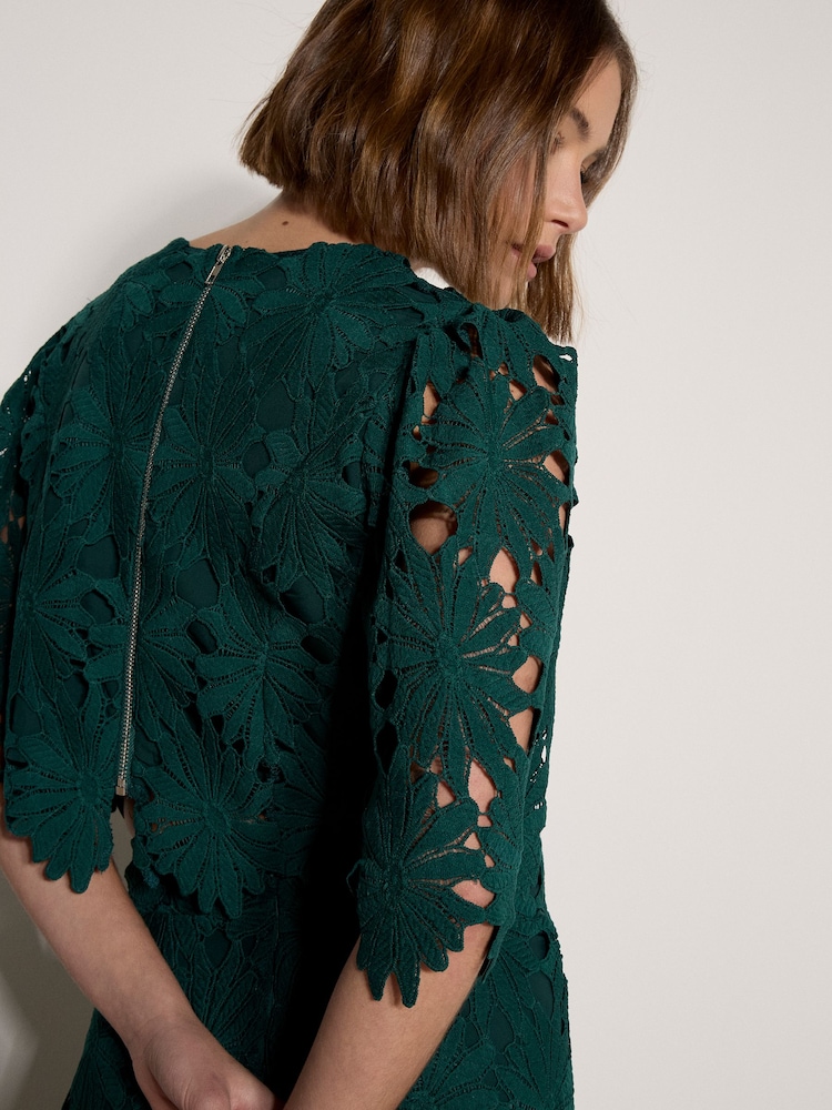 Apricot Green Guipure Lace Daisy Crop Top - Image 2 of 3