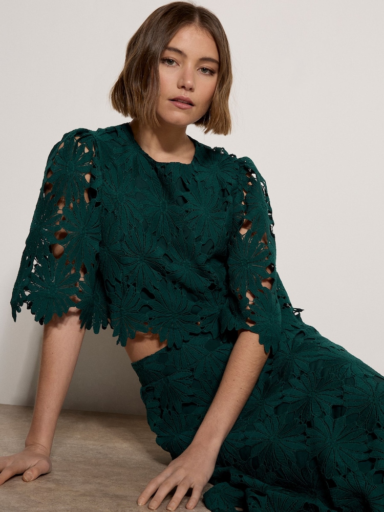 Apricot Green Guipure Lace Daisy Crop Top - Image 3 of 3