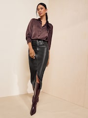 Friends Like These Split Front Faux Leather Midi Pencil Skirt - 圖片 2，共 5