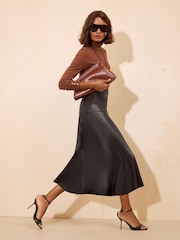 Friends Like These Asymmetric Faux Leather A-Line Midi Skirt - Bild 1 von 5