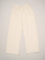 Miss Cream Textured Top Wide Leg Trouses And Scrunchie Outfit Set - Image 6 of 6