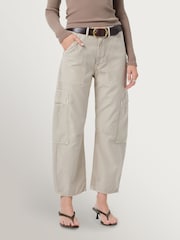 Citizens of Humanity Natural Marcelle Barrel Cargo Trousers in Burnished Khaki - Image 3 of 8