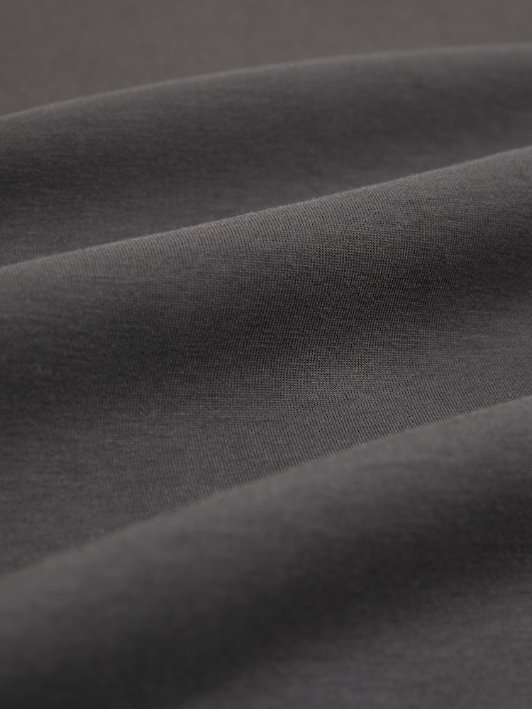 Reiss Charcoal Grey Barton Premium Interlock Modern-Fit T-Shirt - Image 7 of 7 Reiss Charcoal Grey Barton Premium Interlock Modern-Fit T-Shirt - Image 7 of 7