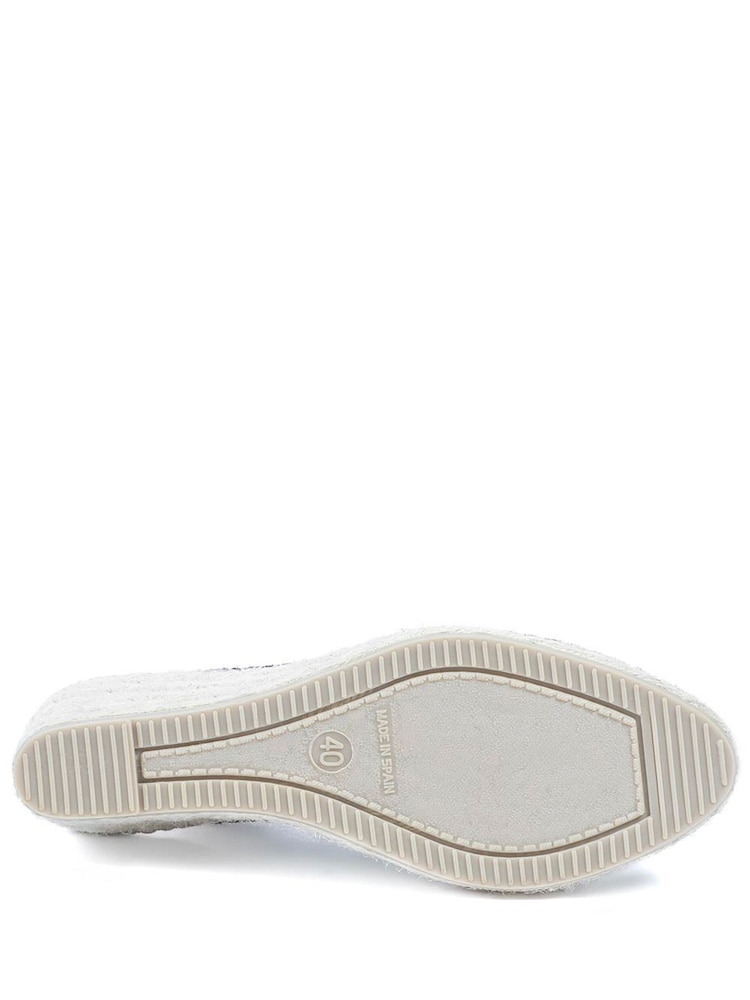 Sjokolade semsket skinn - Jones Bootmaker Natural Rosanna Slingback Wedge-sko - Bilde 5 av 5 Sjokolade semsket skinn - Jones Bootmaker Natural Rosanna Slingback Wedge-sko - Bilde 5 av 5