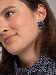 Flower Resin Stud Earrings - Image 1 of 3