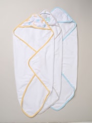 Rock-A-Bye Baby Boutique White Hooded Towels And Wash Cloth Set 3 Pack - Image 3 of 3