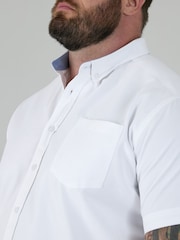D555 White JAMES Classic Oxford Short Sleeve Button Down Shirt With Chest Pocket - Image 4 of 9