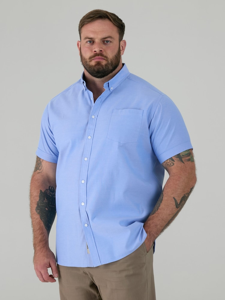 D555 Blue JAMES Classic Oxford Short Sleeve Button Down Shirt With Chest Pocket - Image 1 of 9