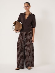 Hush חולצת פולו מסריג דק עם שרוולים קצרים - תמונה 3 מתוך 5