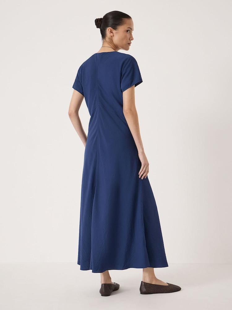 أزرق داكن - فستان ماكسي بياقة حرف V تشكيلة Grace Air Flow من Hush - صورة 2 من 5