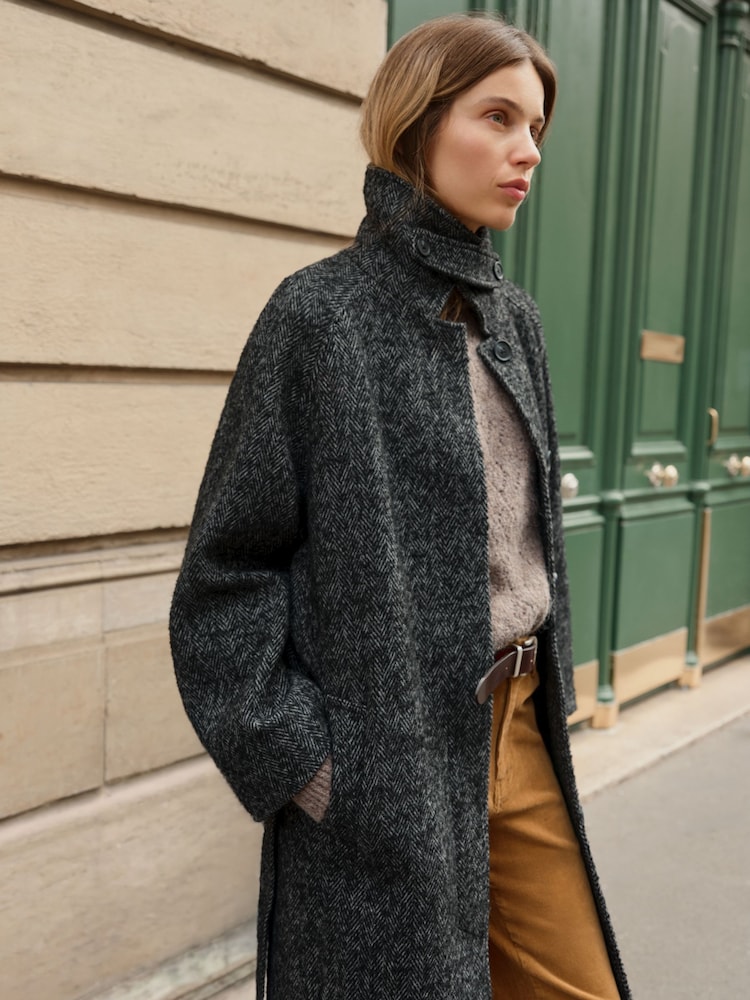 BHOEM Grey Herringbone Textured Shirt Collar Belted Coat with Wool - Image 2 of 5 BHOEM Grey Herringbone Textured Shirt Collar Belted Coat with Wool - Image 2 of 5