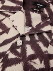 Reiss Bordeaux Shindora Plissé Printed Cuban-Collar Shirt - Image 6 of 6