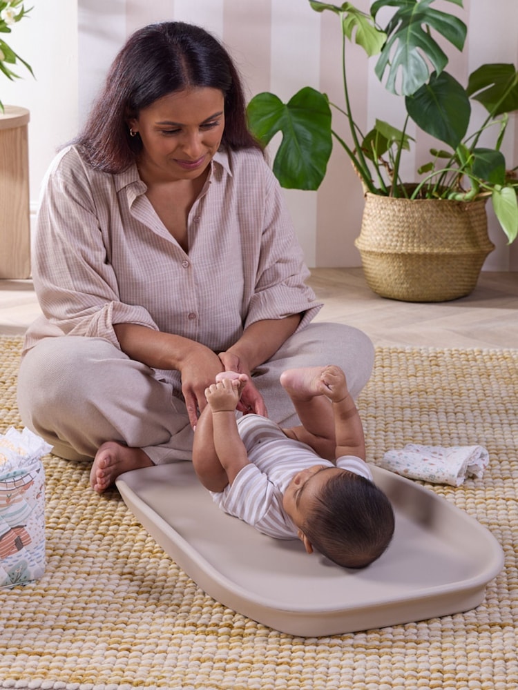 Tutti Bambini Cashmere Cushi Mini Baby Changing Mat - Image 2 of 4