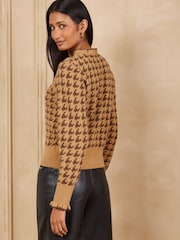 Love & Roses Camel Houndstooth Print Frilled Neck Bow Detail Knitted Cardigan - Image 5 of 5
