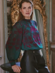 ירוק כהה - Love & Roses Flocked Bow Blouse - תמונה 4 מתוך 7