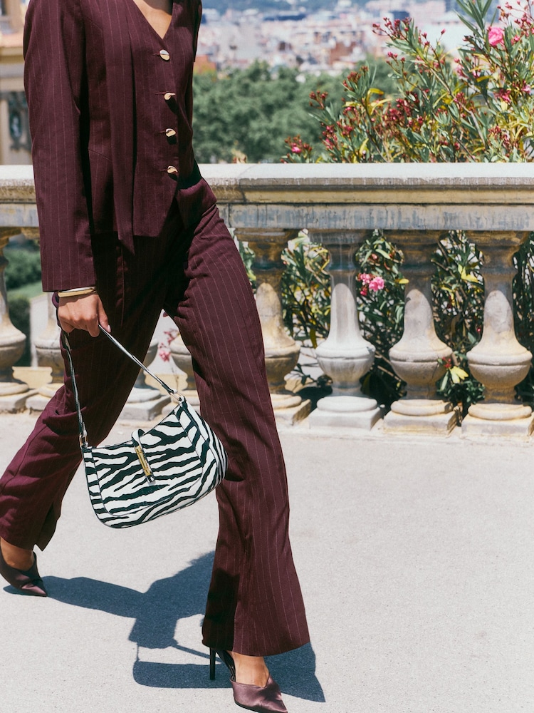 Friends Like These Pinstripe Flare Trousers - 图片4 / 4