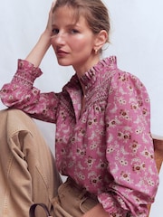 Boden חולצה בעיטור סלסול וכיווצים, דגם Esme - תמונה 2 מתוך 7