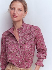 Boden חולצה בעיטור סלסול וכיווצים, דגם Esme - תמונה 5 מתוך 7