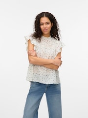 VERO MODA Kurzärmlige, genoppte Bluse mit Spitzendetails - Bild 1 von 4
