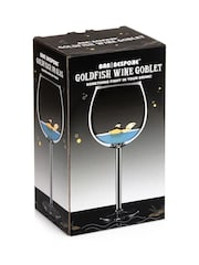 Jeray Set of 2 Clear Bar Bespoke Goldfish Wine Glasses - Image 3 of 3