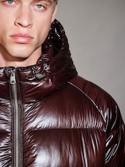 Burgundija Crveno - EDIT High Shine Hooded Puffer Jacket - Slika 5 od 7